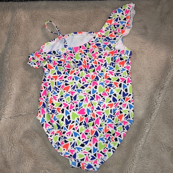 🎉4 for $20 OshKosh Ruffled Shoulder One Piece Swim, Girls 5 - Picture 3 of 4